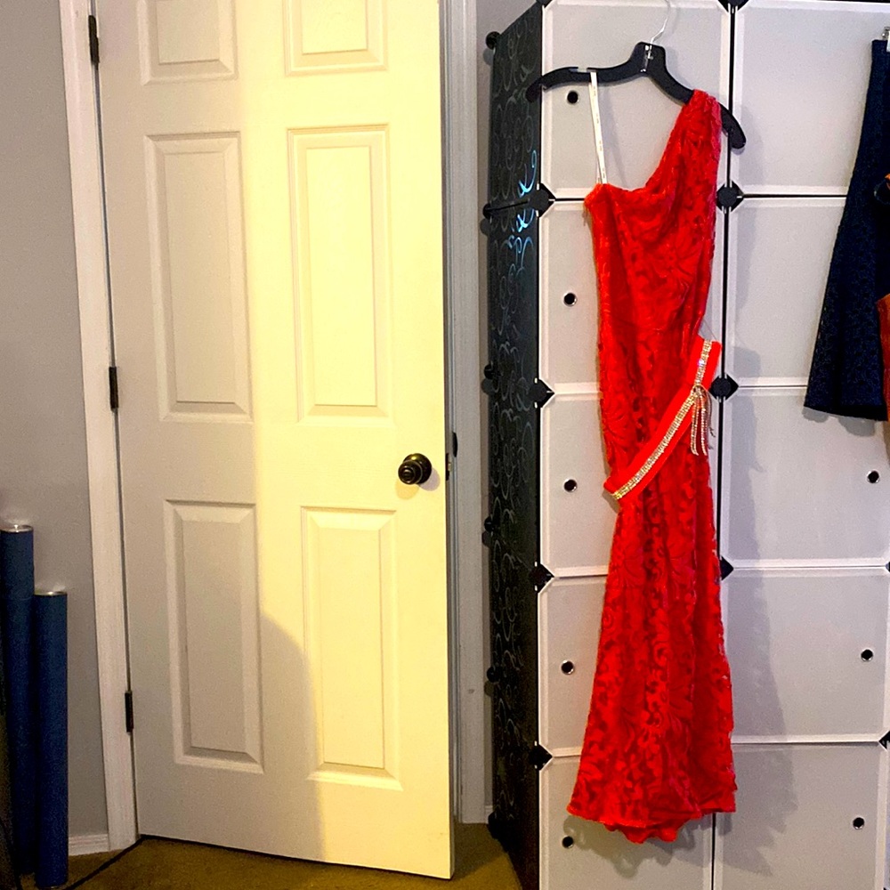 Tadashi shoji red dress